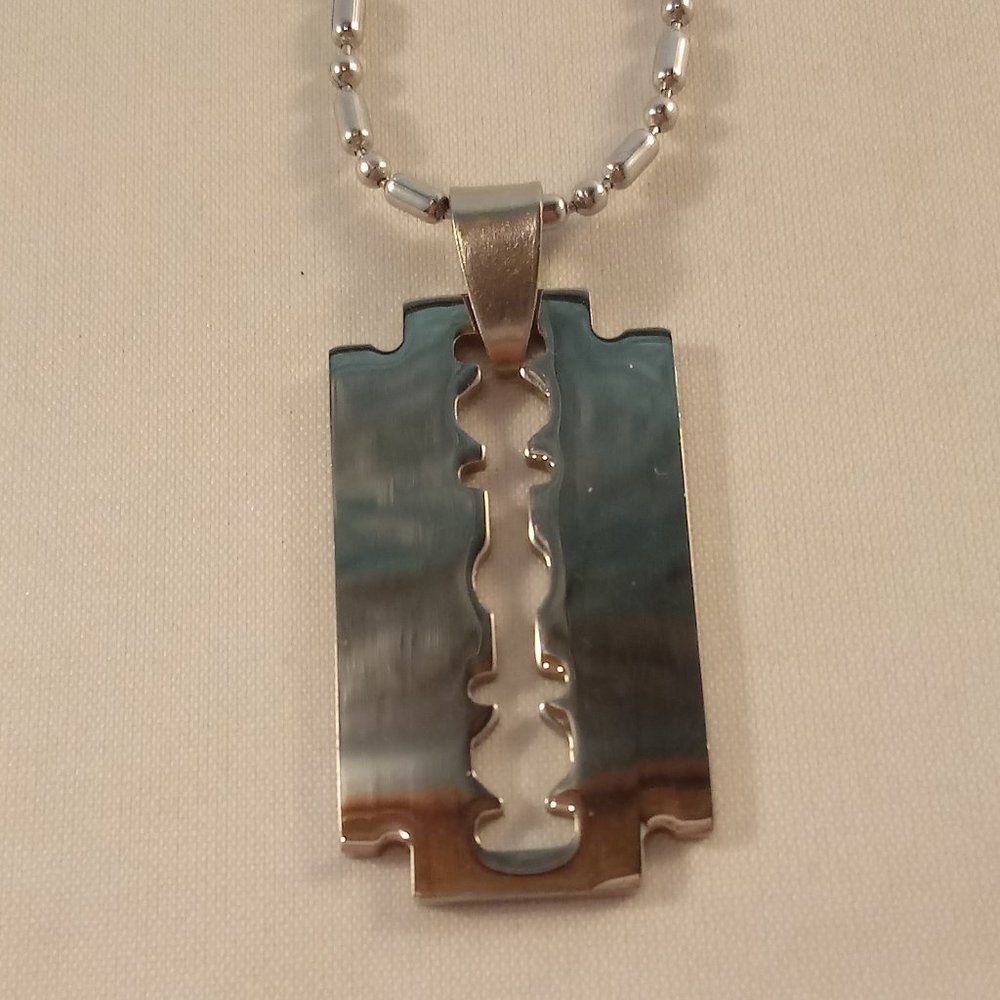 Mens Silver Stainless Steel Smooth Razor Blade Pendant Bamboo Chain Necklace - Picture 3 of 3